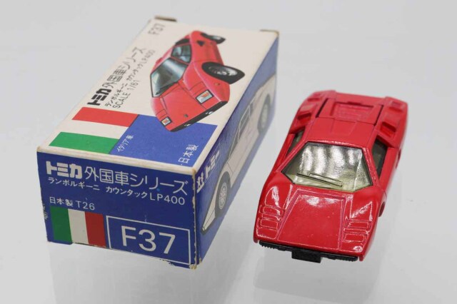 ミニカー　1/61 ランボルギーニ カウンタック LP400(レッド/青箱/日本製) 「トミカ 外国車シリーズ F37」 ミニカーショップ ケンボックス トミカ 青箱☆F37
