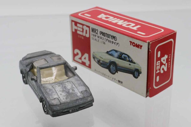 赤箱日本製トミカ　トヨタMR2 激レア】 トミカ 赤箱 No.24 トヨタ MR2 （プロトタイプ） 日本