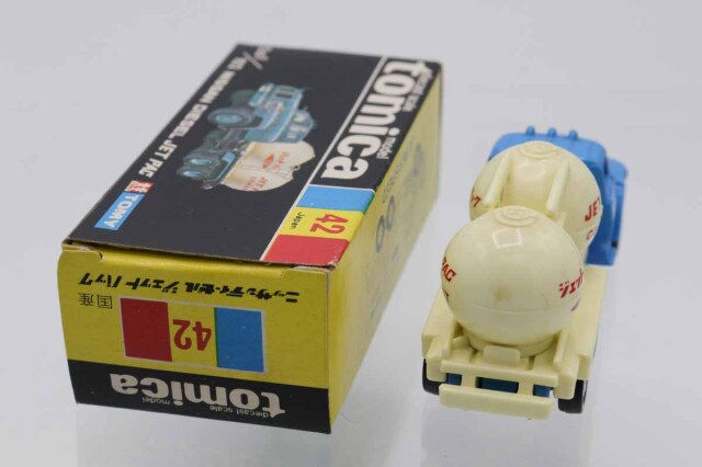 ミニカーショップ ケンボックス トミカ 黒箱☆42☆日産