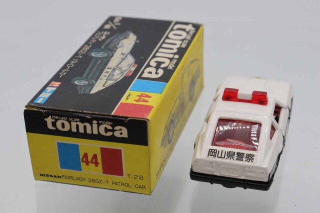 ミニカーショップ ケンボックス トミカ 黒箱☆44☆日産
