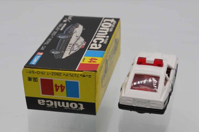 ミニカーショップ ケンボックス トミカ 黒箱☆44☆日産