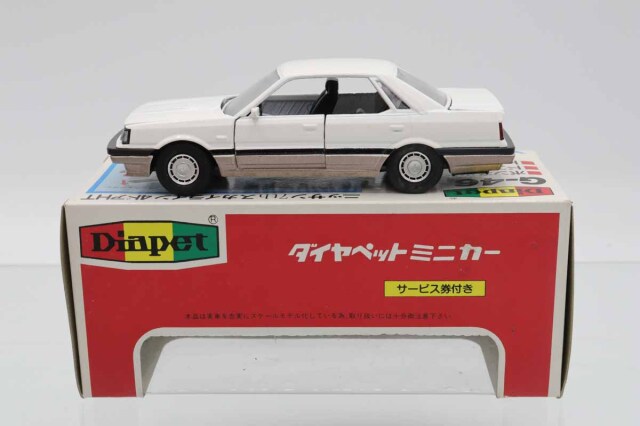 ダイヤペット
D-148
SUBARU 1000（薄茶） ミニカーショップ ケンボックス ダイヤペット☆G-46☆日産7th