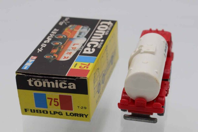 ミニカーショップ ケンボックス トミカ 黒箱☆75☆三菱ふそうLPG