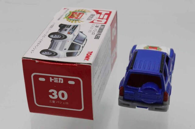 ミニカーショップ ケンボックス トミカ 赤箱☆30☆三菱パジェロ