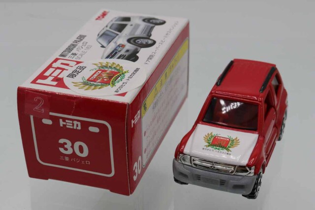 ミニカーショップ ケンボックス トミカ 赤箱☆30☆三菱パジェロ