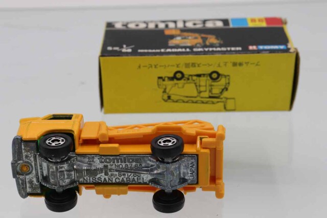 黒箱トミカ 88　キャブオールスカイマスター　美品　日本製　デッドストック トミカ 黒箱 日本製 No 88 日産 キャブオール スカイマスター 美