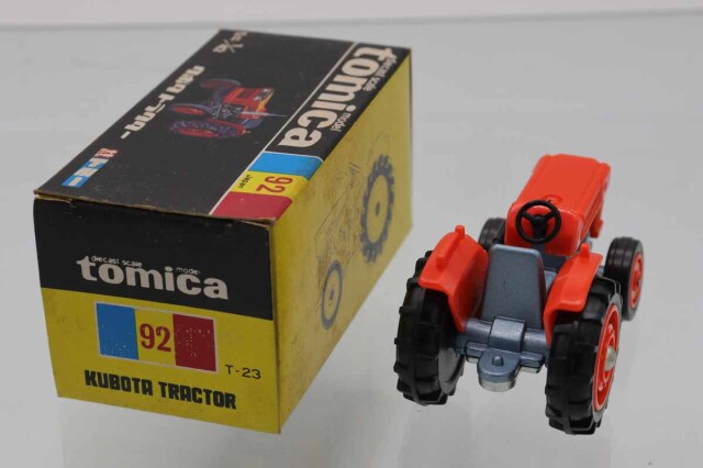 トミカ　黒箱　クボタ　トラクター　92 ミニカーショップ ケンボックス トミカ 黒箱☆92☆クボタ