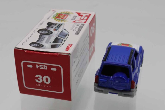 ミニカーショップ ケンボックス トミカ 赤箱☆30☆三菱パジェロ