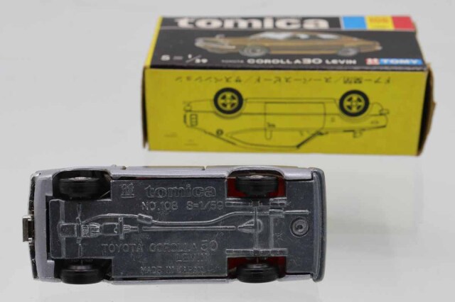 黒箱日本製トミカ　トヨタカローラ30レビン ミニカーショップ ケンボックス トミカ 黒箱☆108☆トヨタ