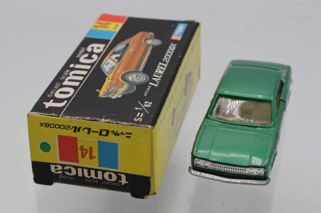 トミカ 14-1-2 日産 ローレル 2000GX 1Dホイール 黒箱 ミニカーショップ ケンボックス トミカ 黒箱☆14☆日産ローレル