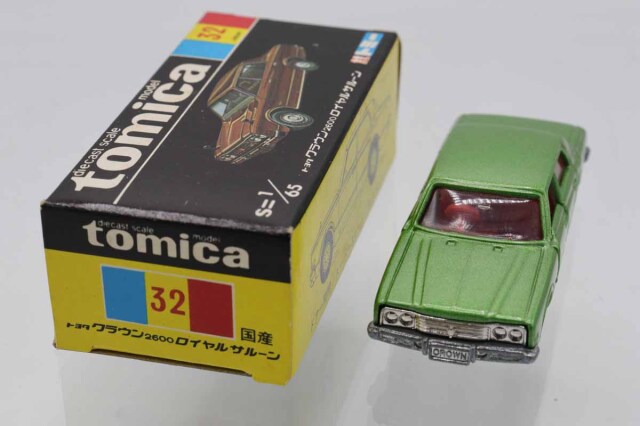 トミカ　黒箱32 トヨタニュークラウン ミニカーショップ ケンボックス トミカ 黒箱☆32☆トヨタニュー