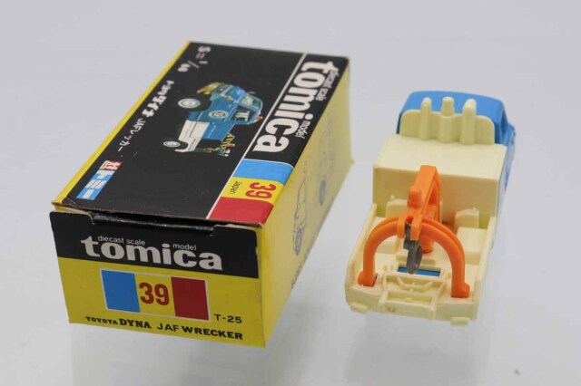 ミニカーショップ ケンボックス トミカ 黒箱☆39☆トヨタダイナ JAF