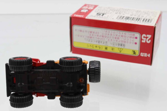 トミカ　赤箱