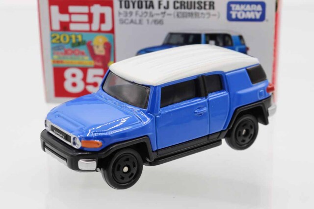 トミカ　赤箱