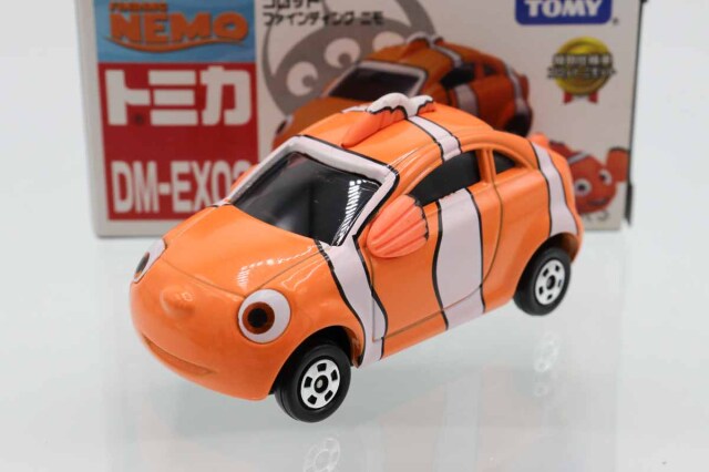 ディズニートミカ