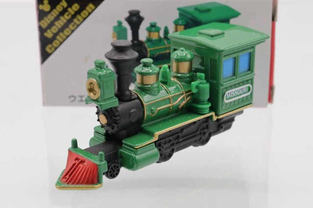 ディズニートミカ