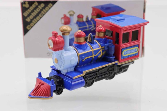 ディズニートミカ