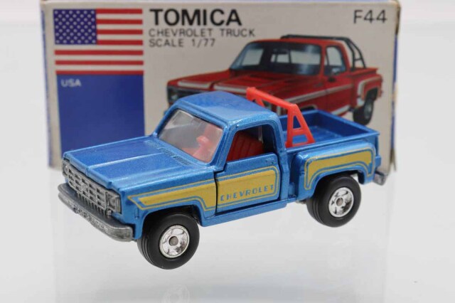 トミカ　青箱