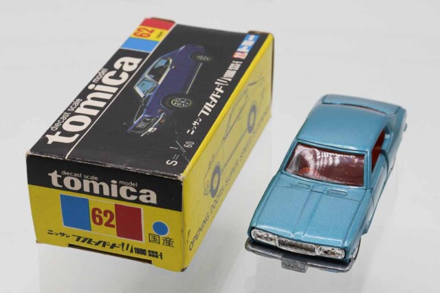 ミニカーショップ ケンボックス トミカ 黒箱☆62☆日産ブルーバードU