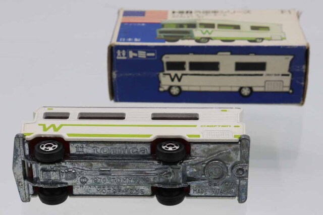 ミニカーショップ ケンボックス トミカ 青箱☆F1☆ウィネバゴモーター