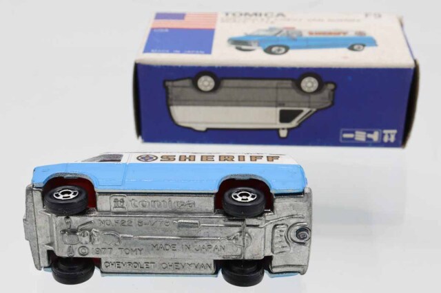 青箱トミカ シボレー シェビーバン 高島屋特注 未使用 ユ*引様 高島屋特注 トミカ 青箱 F23 シボレー シェビーバン
