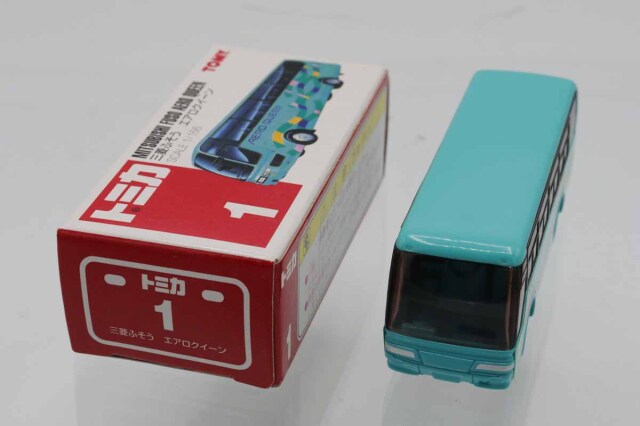 トミカ　赤箱