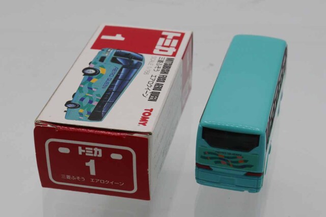 トミカ　赤箱