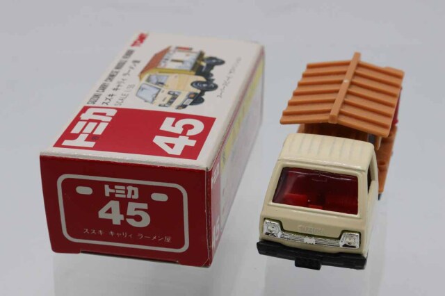 トミカ　赤箱