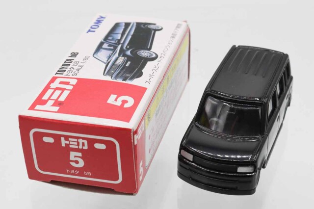 ミニカーショップ ケンボックス トミカ 赤箱☆5☆トヨタbB (黒