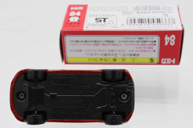 トミカ　赤箱