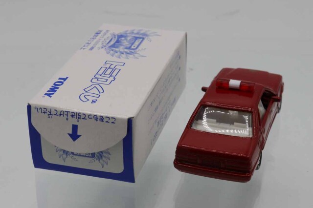 ミニカーショップ ケンボックス トミカくじ☆17☆日産セドリック