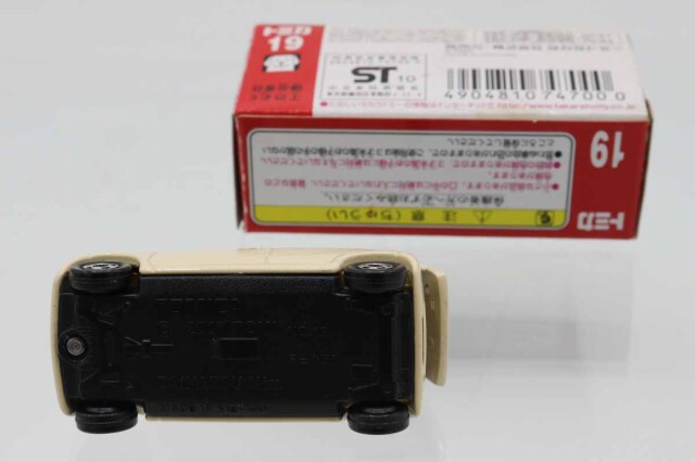 トミカ　赤箱