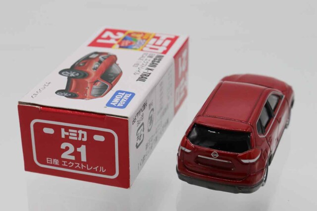 トミカ　赤箱