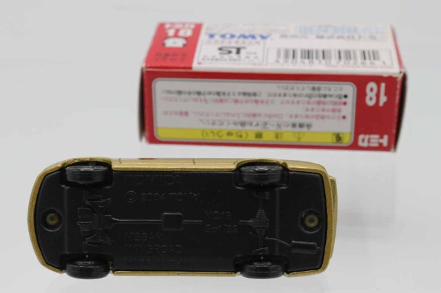 トミカ　赤箱
