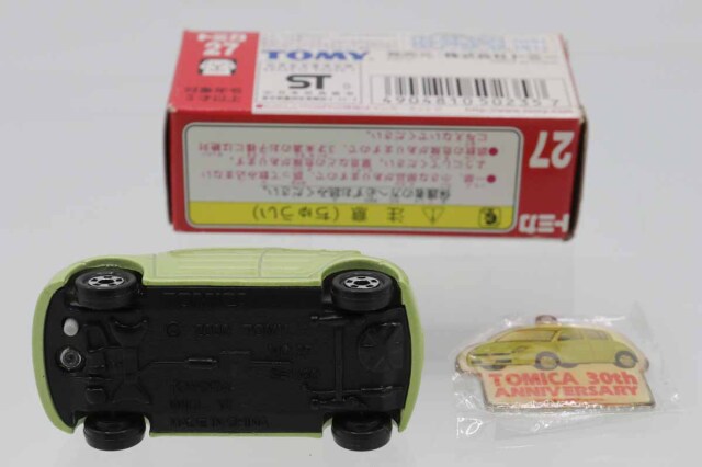 トミカ　赤箱