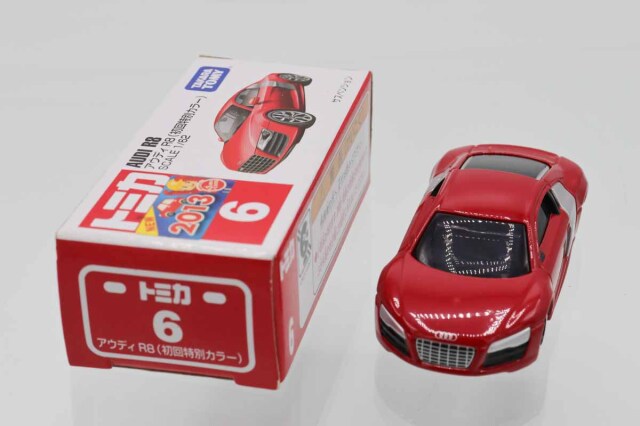 特注トミカ Audi R8 ロシアワールドカップ記念 ミニカーショップ ケンボックス トミカ 赤箱☆6☆アウディR8