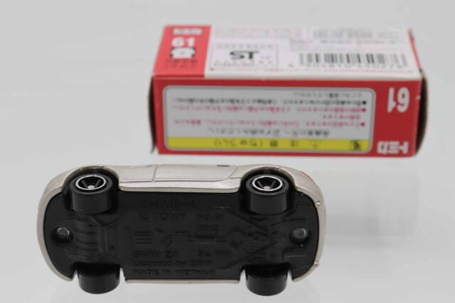 トミカ　赤箱