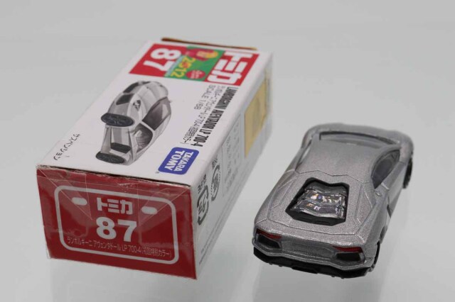 ミニカーショップ ケンボックス トミカ 赤箱☆87☆ランボルギーニ
