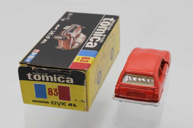 黒箱トミカ 83　ホンダシビックGLラリータイプ　美品　日本製　デッドストック 黒箱トミカ83 ホンダシビックGLラリータイプ 美品 日本製 デッド