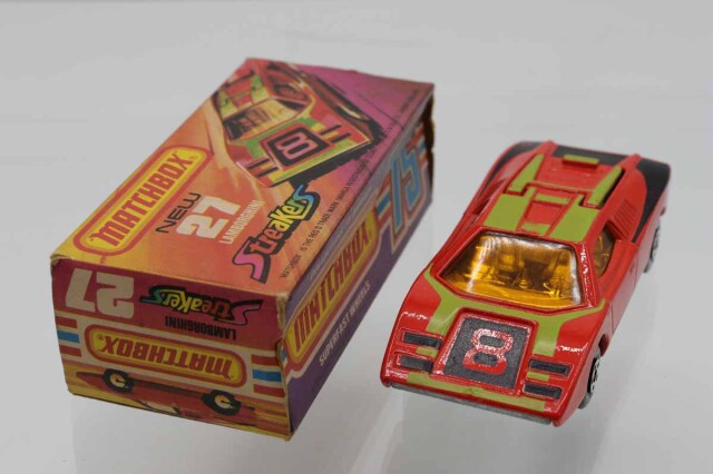 マッチボックスミニカー6台まとめ売り箱付き　人気のランボルギーニカウンタック含む マッチボックスミニカー6台まとめ売り箱付き 人気の