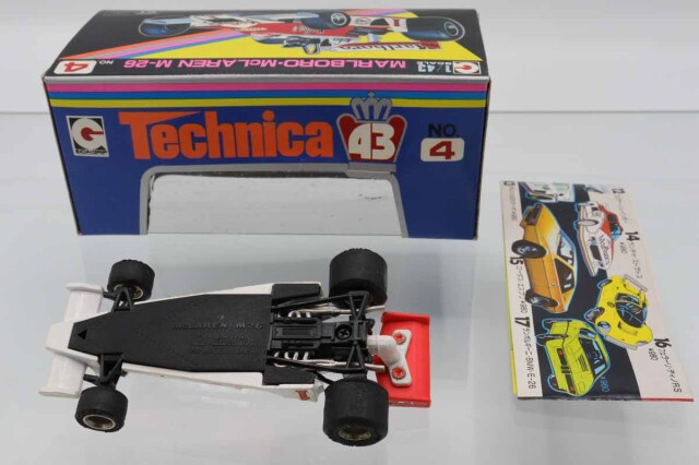 永大グリップ　マルボロ マクラーレン M-26 Fー1 1/20スケール工具つき 永大グリップ マルボロ マクラーレン M-26 Fー1 1/20スケール