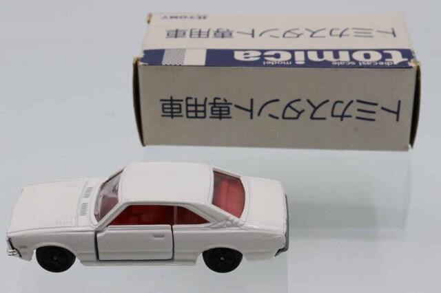 ミニカーショップ ケンボックス トミカ 黒箱トヨタコロナ2000GT(白