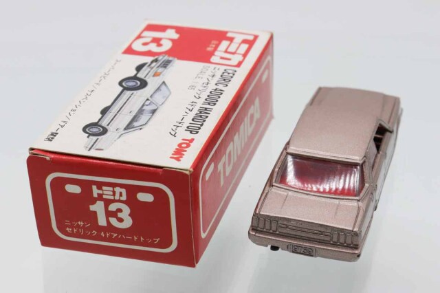ミニカーショップ ケンボックス トミカ 赤箱(日本製)☆13☆日産