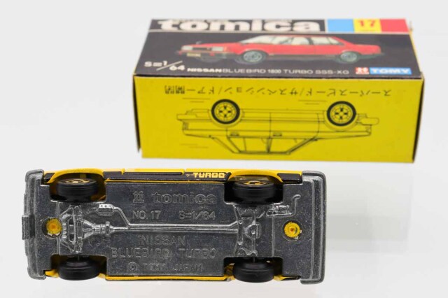 ミニカーショップ ケンボックス トミカ 黒箱☆17☆日産ブルーバード