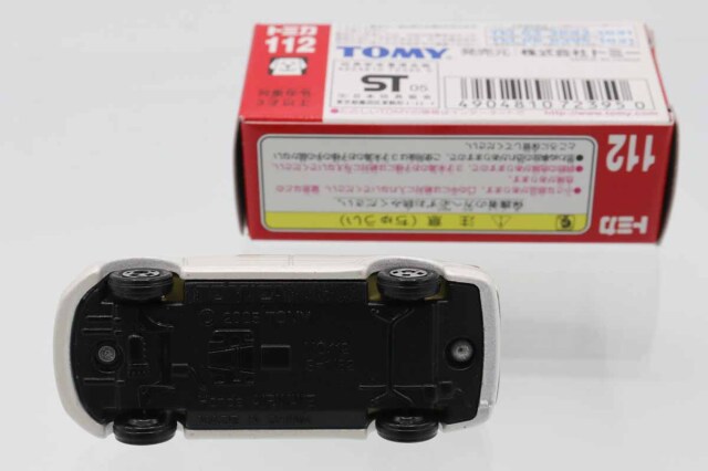 トミカ　赤箱