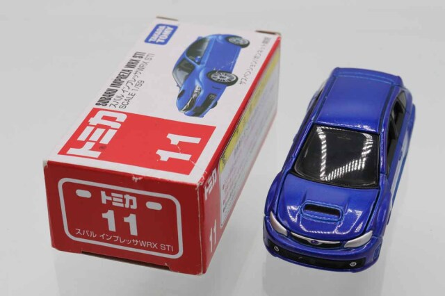 トミカ　赤箱