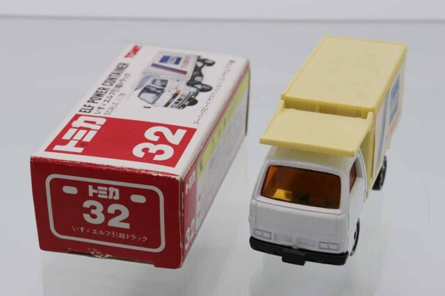ミニカーショップ ケンボックス トミカ 赤箱☆32☆いすゞエルフ 引越
