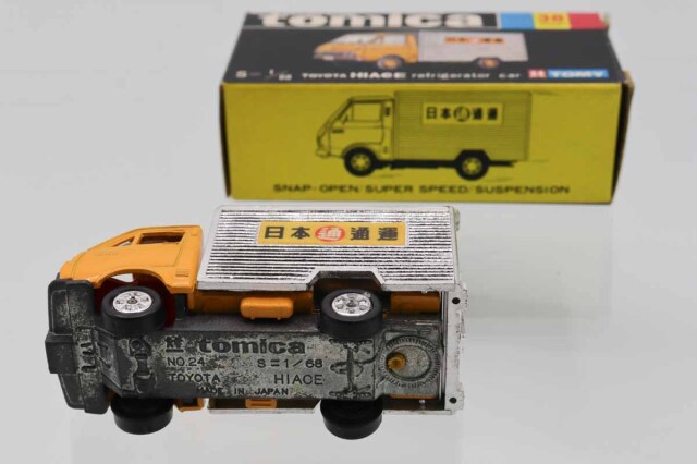 ミニカーショップ ケンボックス トミカ 黒箱☆38☆トヨタハイエース 日