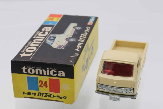 トミカ黒箱24.38.39.50.56.57トヨタハイエース.トラック.バン トミカ黒