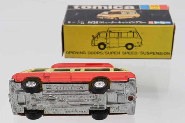 ミニカーショップ ケンボックス トミカ 黒箱☆56☆トヨタハイエース